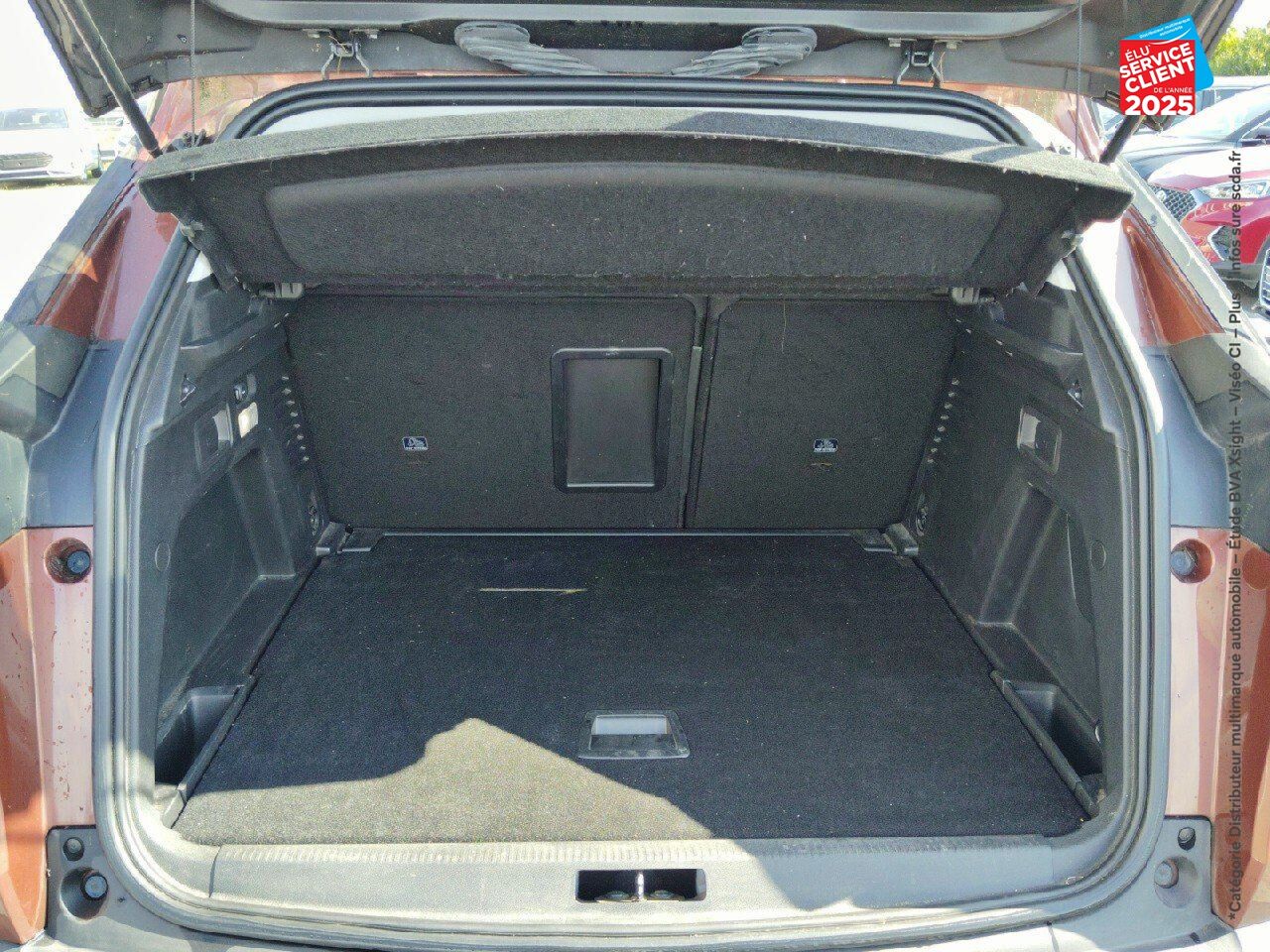 Véhicule d'occasion PEUGEOT 3008 1.2 PURETECH 130CH ACTIVE BUSINESS S/S EAT6 GPS chez Hyundai Epernay