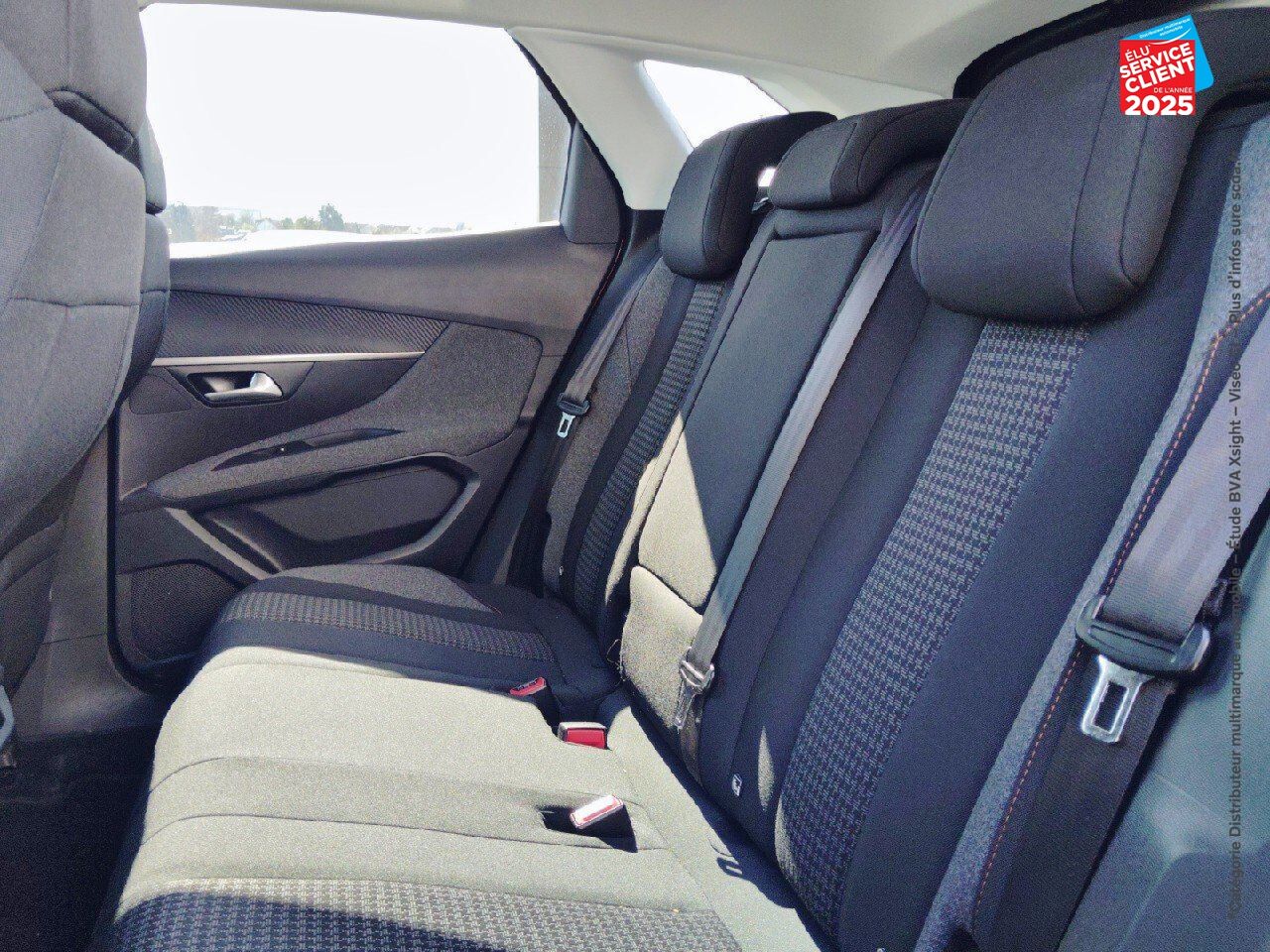 Véhicule d'occasion PEUGEOT 3008 1.2 PURETECH 130CH ACTIVE BUSINESS S/S EAT6 GPS chez Hyundai Epernay