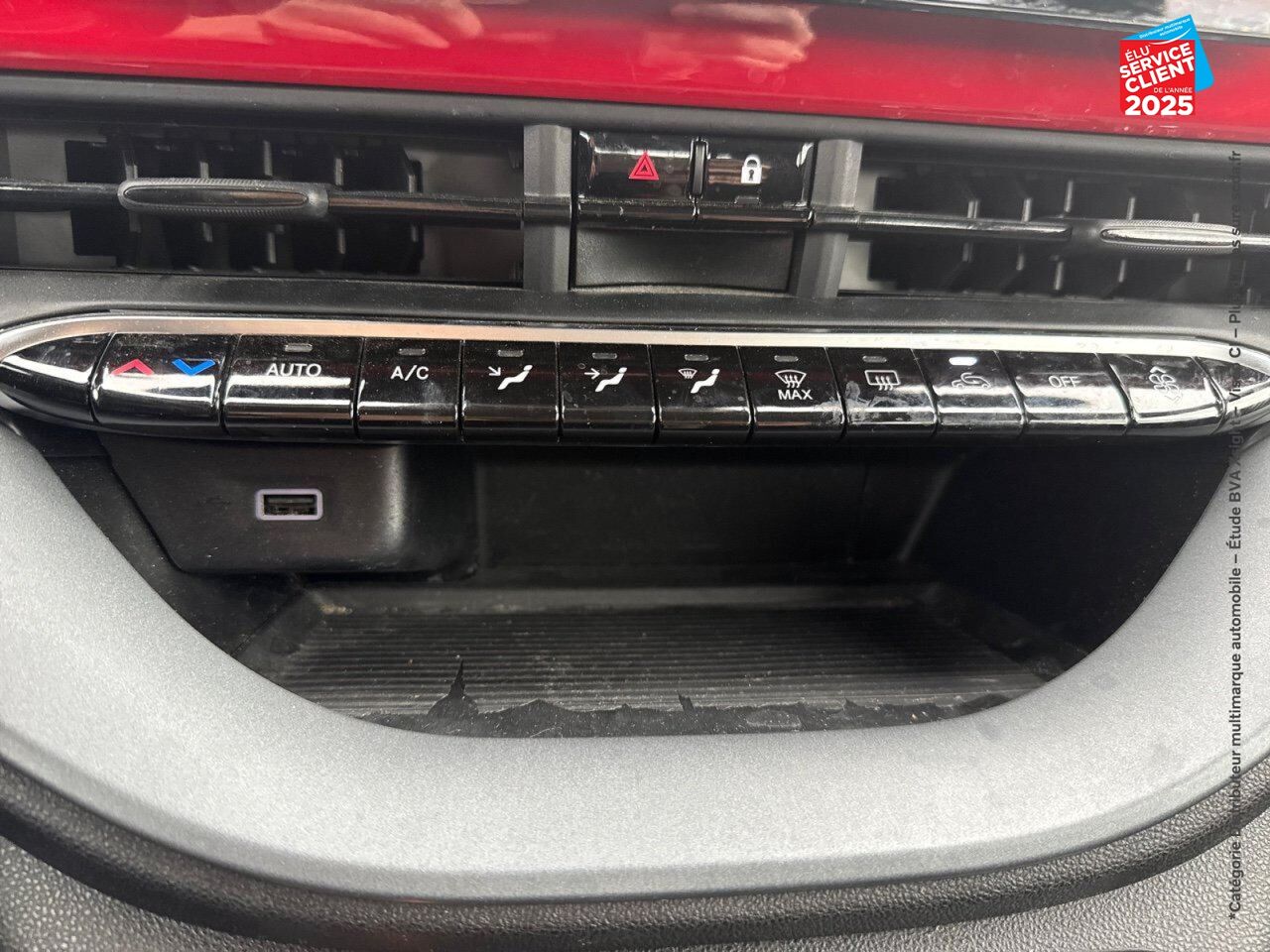 Véhicule d'occasion FIAT 500 E 95CH RED MY23 CAMERA CARPLAY chez Renault Colmar