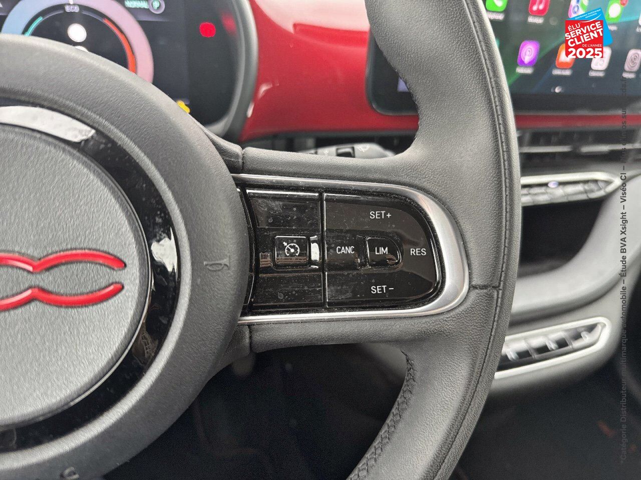 Véhicule d'occasion FIAT 500 E 95CH RED MY23 CAMERA CARPLAY chez Renault Colmar