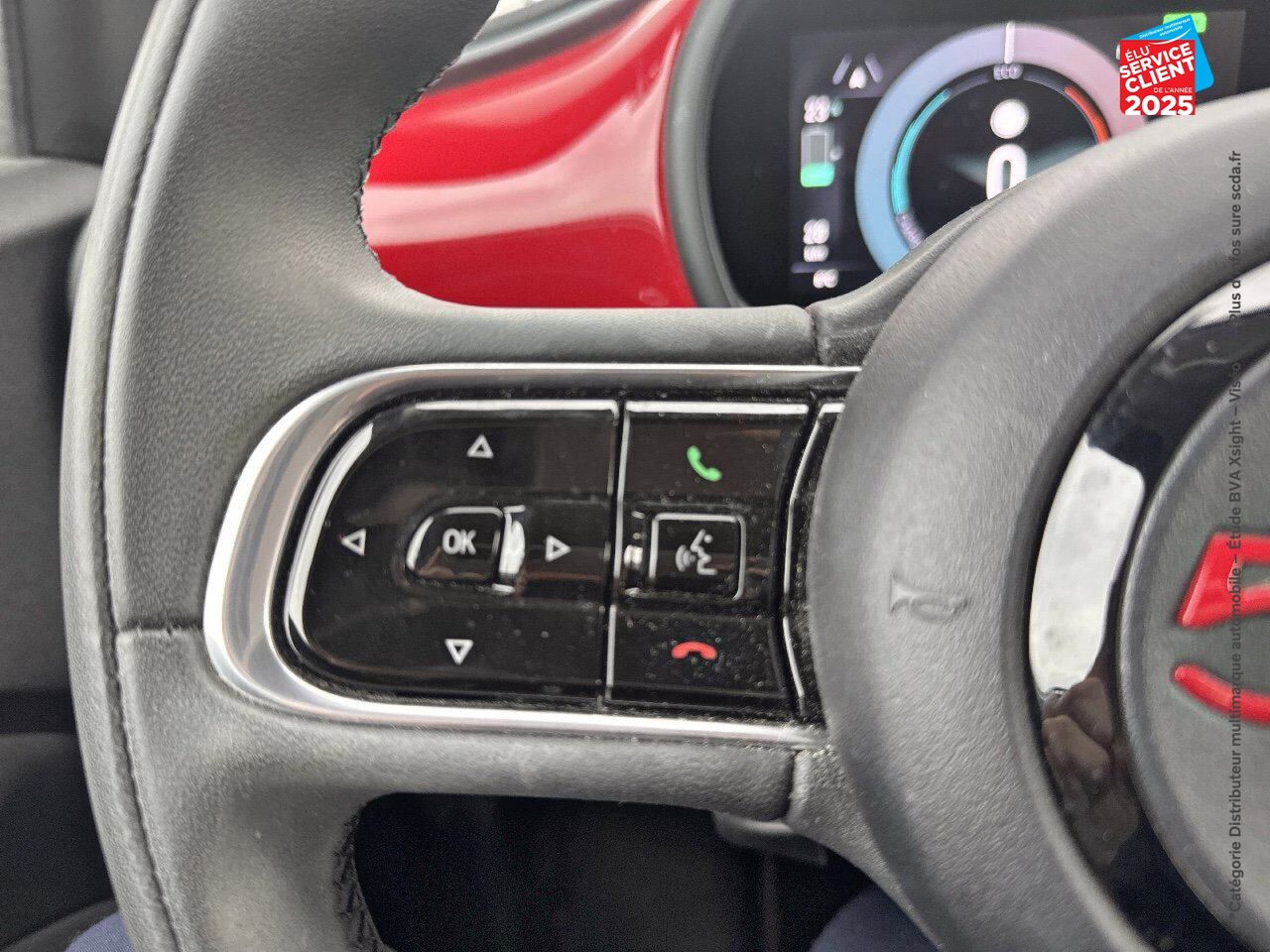 Véhicule d'occasion FIAT 500 E 95CH RED MY23 CAMERA CARPLAY chez Renault Colmar