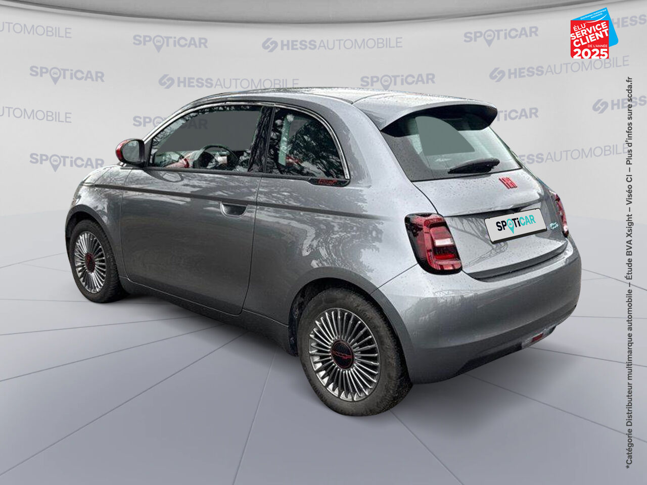 Véhicule d'occasion FIAT 500 E 95CH RED MY23 CAMERA CARPLAY chez Renault Colmar
