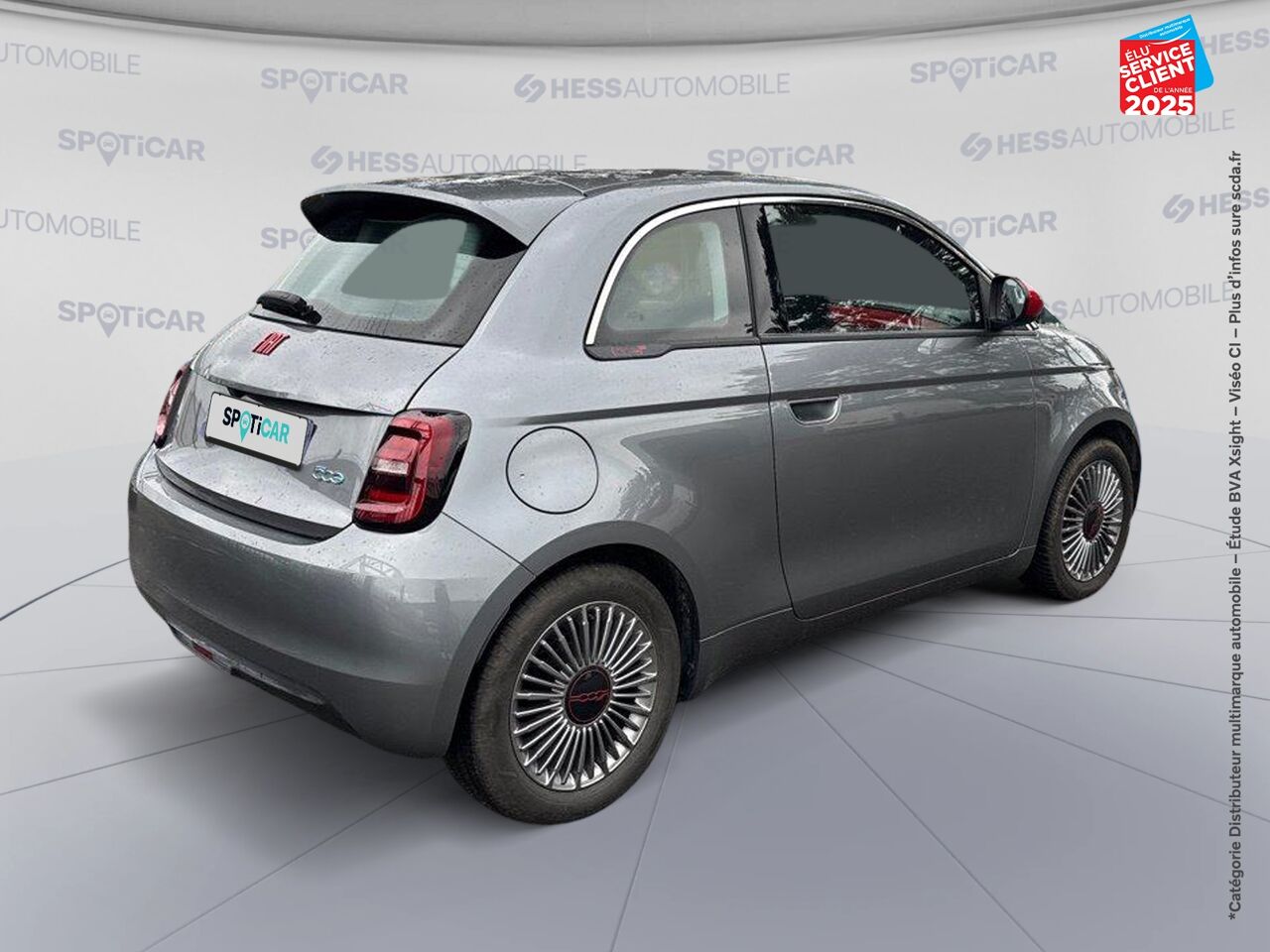 Véhicule d'occasion FIAT 500 E 95CH RED MY23 CAMERA CARPLAY chez Renault Colmar