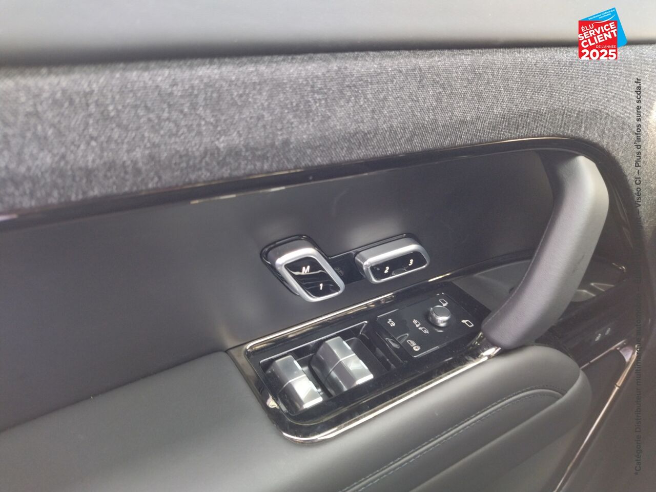 Véhicule d'occasion LAND-ROVER RANGE ROVER SPORT 3.0 P460E 460CH PHEV DYNAMIC HSE chez BMW Besançon