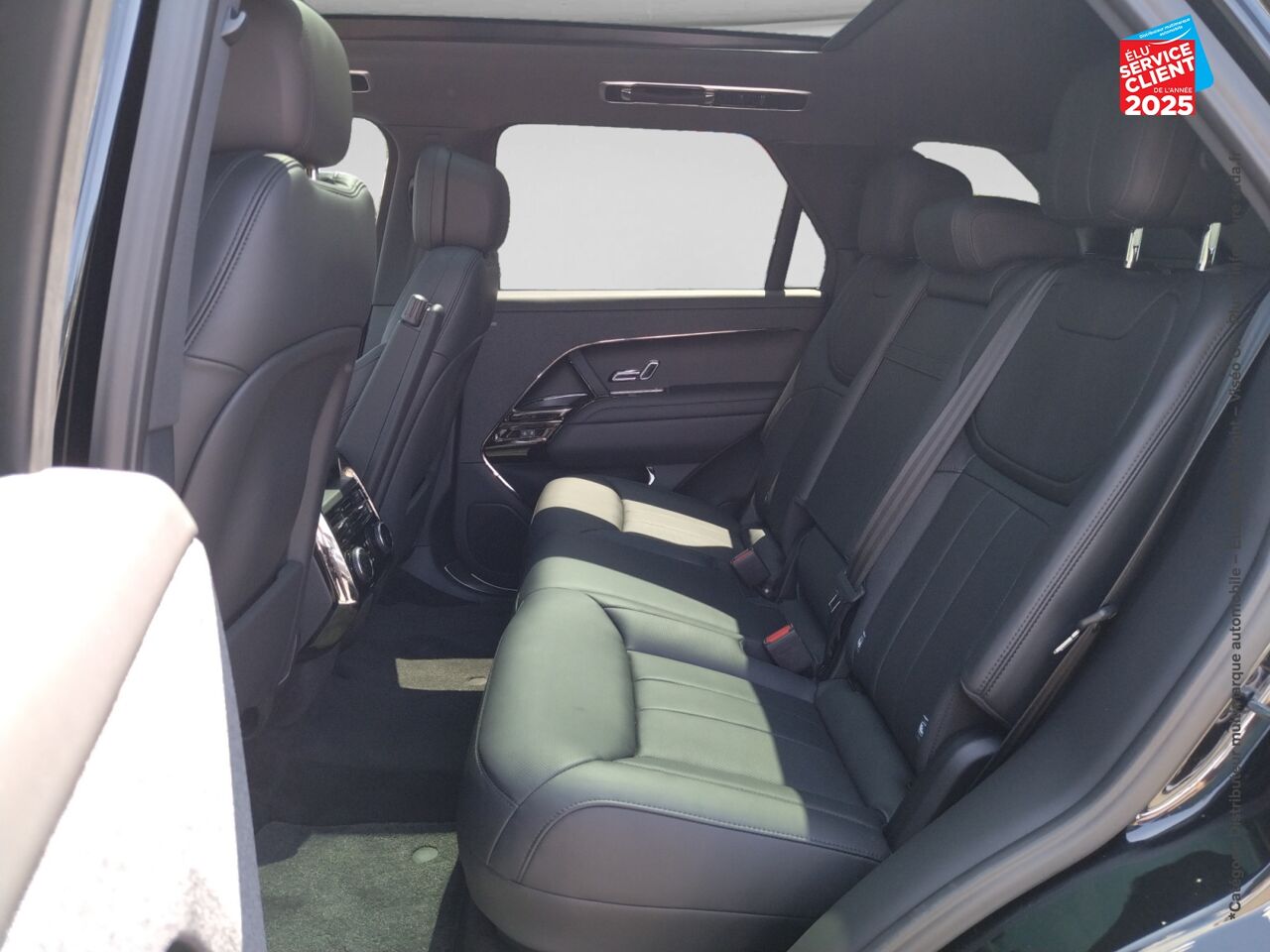 Véhicule d'occasion LAND-ROVER RANGE ROVER SPORT 3.0 P460E 460CH PHEV DYNAMIC HSE chez BMW Besançon