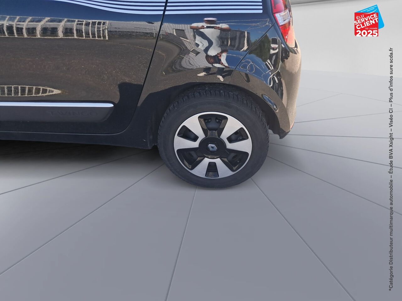 Véhicule d'occasion RENAULT TWINGO 1.0 SCE 70CH LIMITED 2017 BOITE COURTE chez Renault Sélestat