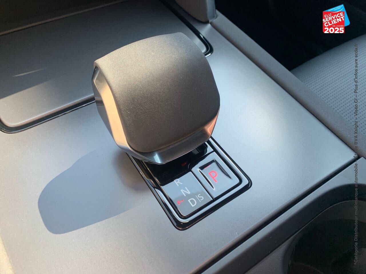 Véhicule d'occasion LAND-ROVER DISCOVERY SPORT 1.5 P300E 309CH DYNAMIC SE chez Renault Colmar