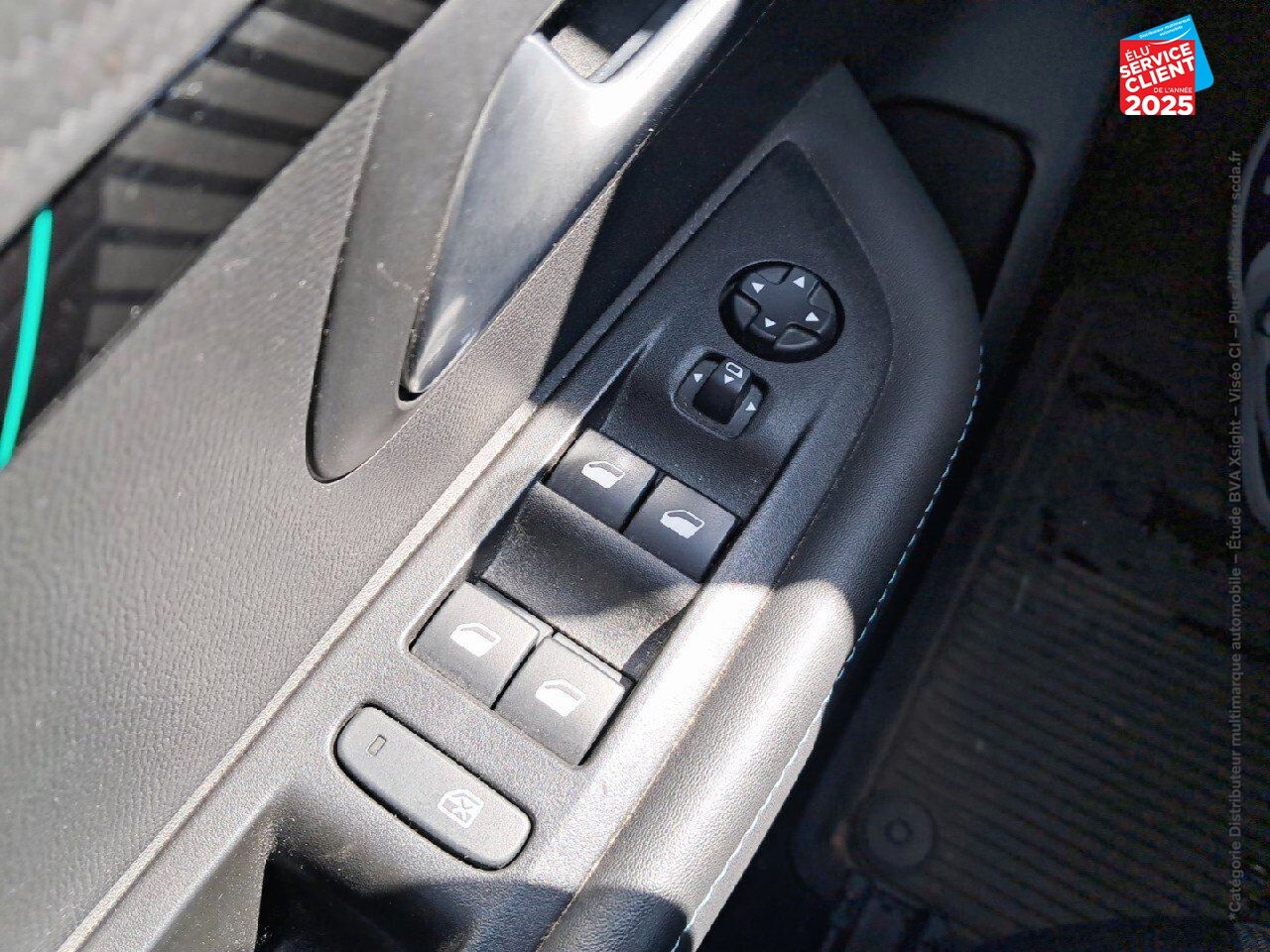 Véhicule d'occasion PEUGEOT 208 1.2 PURETECH 100CH S/S ALLURE CARPLAY chez Peugeot Charleville
