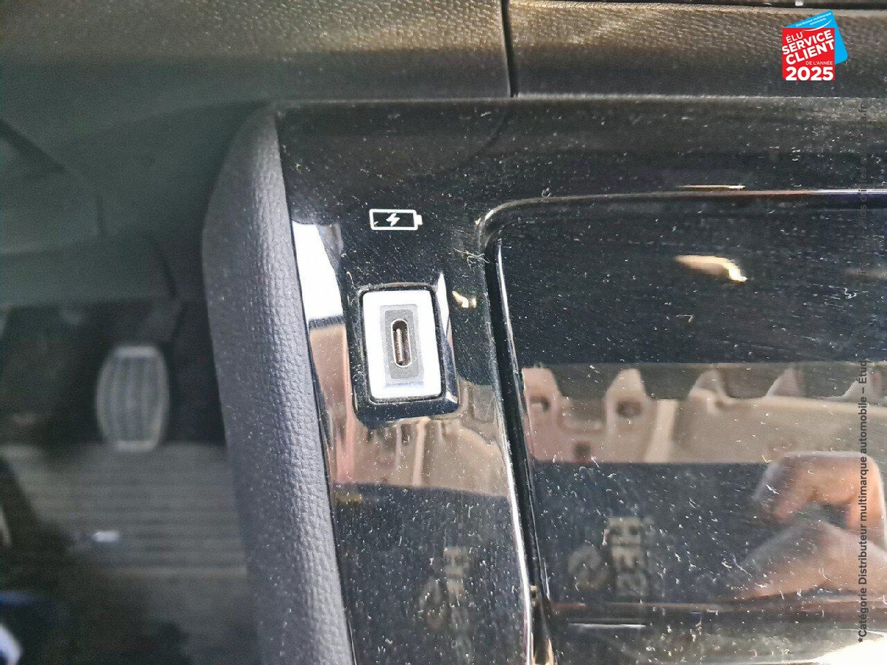 Véhicule d'occasion PEUGEOT 208 1.2 PURETECH 100CH S/S ALLURE CARPLAY chez Peugeot Charleville