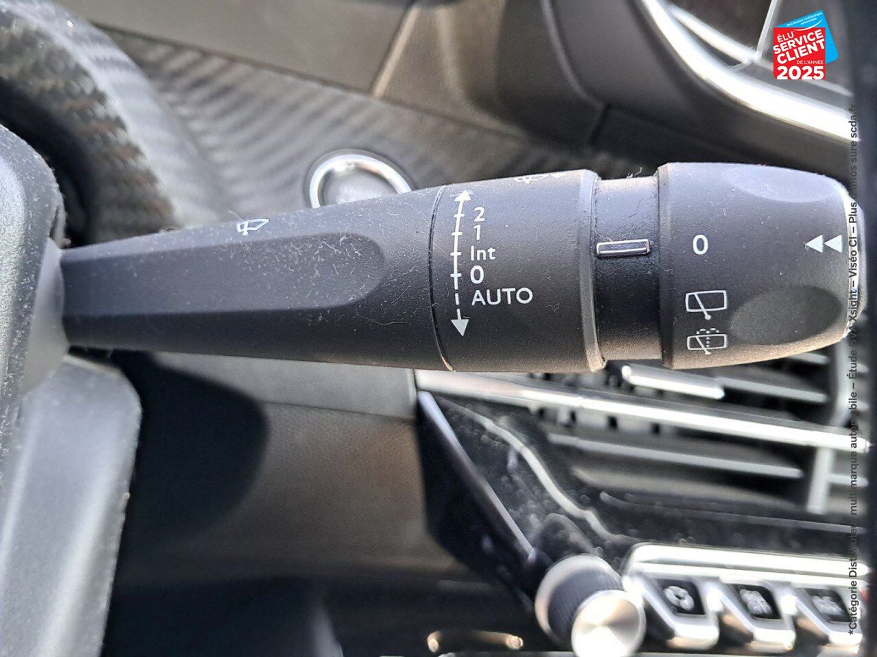 Véhicule d'occasion PEUGEOT 208 1.2 PURETECH 100CH S/S ALLURE CARPLAY chez Peugeot Charleville