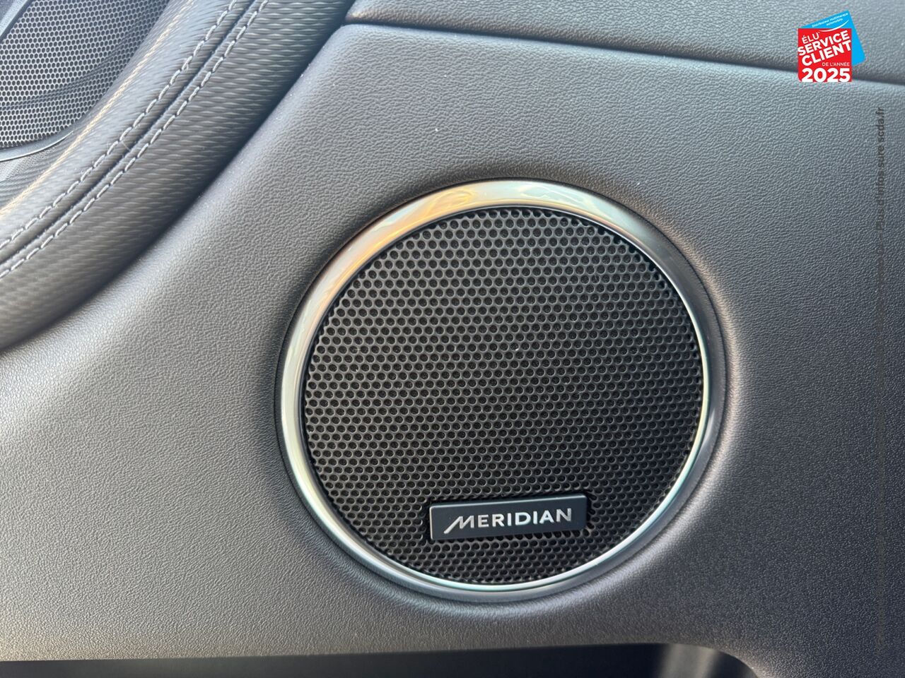 Véhicule d'occasion LAND-ROVER DISCOVERY SPORT 1.5 P300E 309CH DYNAMIC SE chez Toyota Verdun