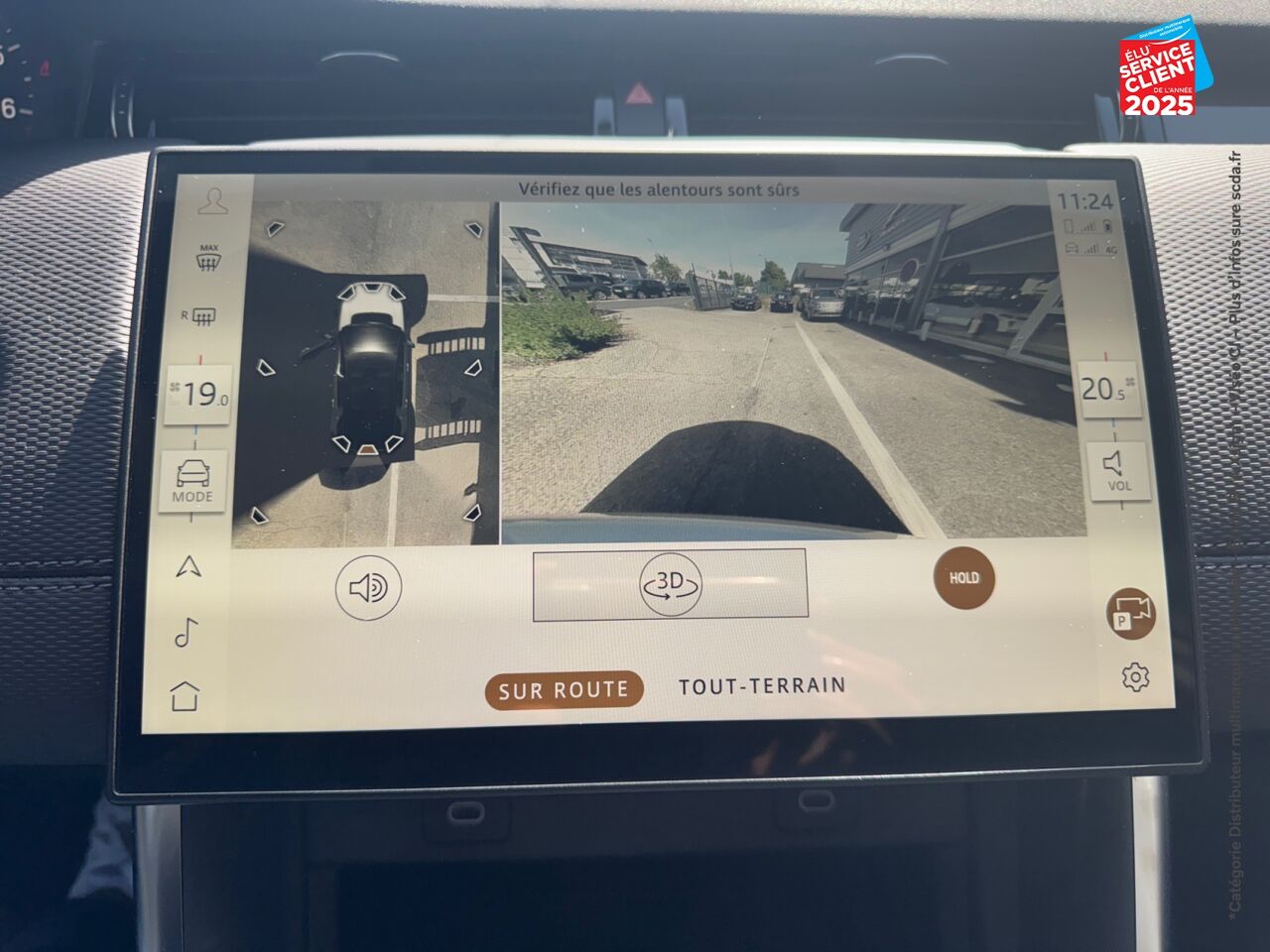 Véhicule d'occasion LAND-ROVER DISCOVERY SPORT 1.5 P300E 309CH DYNAMIC SE chez Toyota Verdun