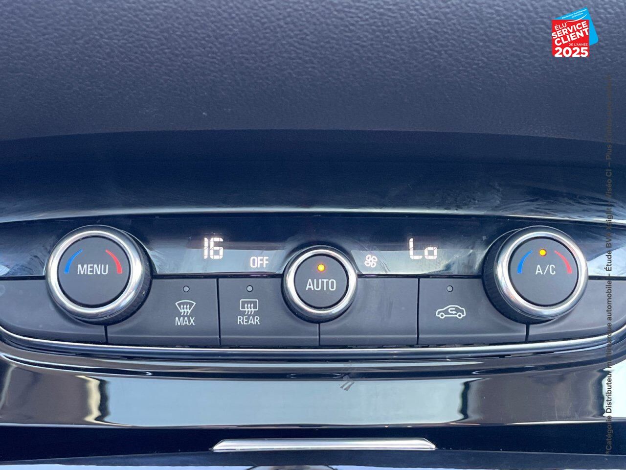 Véhicule d'occasion OPEL GRANDLAND X 1.2 TURBO 130CH ELITE 7CV TPANO GPS CAMERA chez Hyundai Epernay