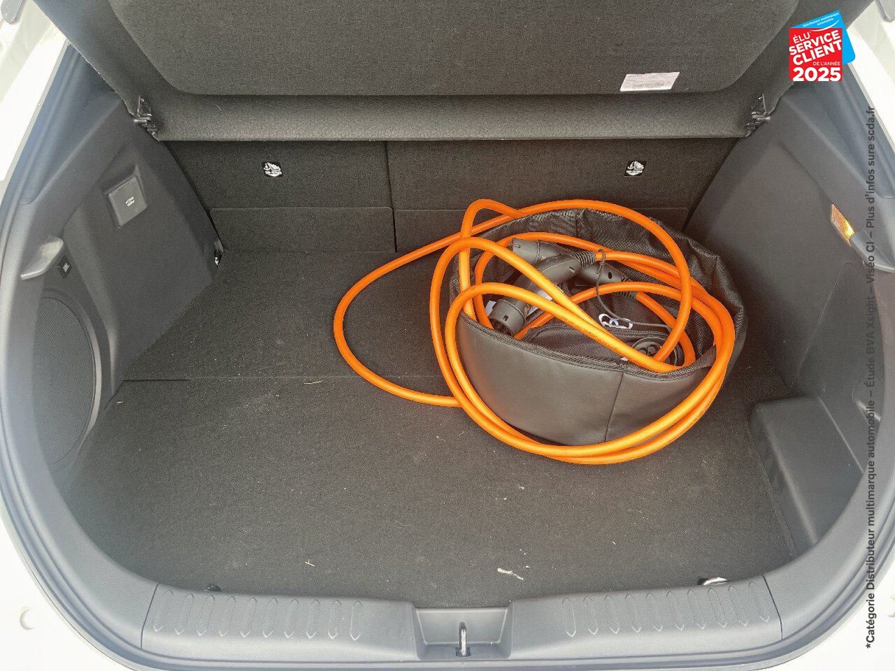 Véhicule neuf TOYOTA C-HR 2.0 HYBRIDE RECHARGEABLE 225CH COLLECTION NG23 chez Toyota Forbach