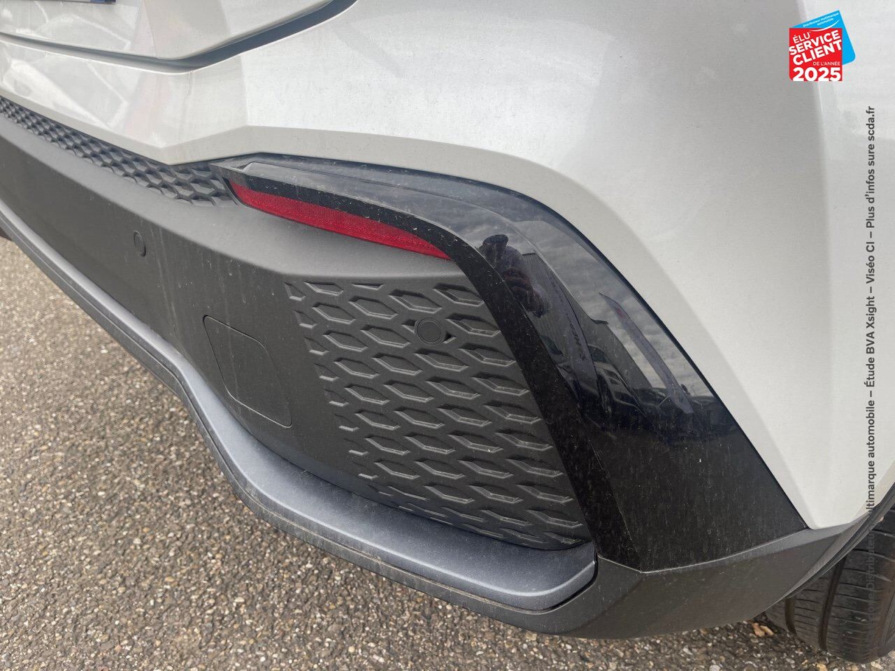 Véhicule neuf TOYOTA C-HR 2.0 HYBRIDE RECHARGEABLE 225CH COLLECTION NG23 chez Toyota Forbach