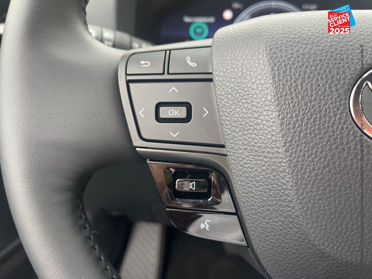 Véhicule neuf TOYOTA C-HR 2.0 HYBRIDE RECHARGEABLE 225CH COLLECTION NG23 chez Toyota Forbach