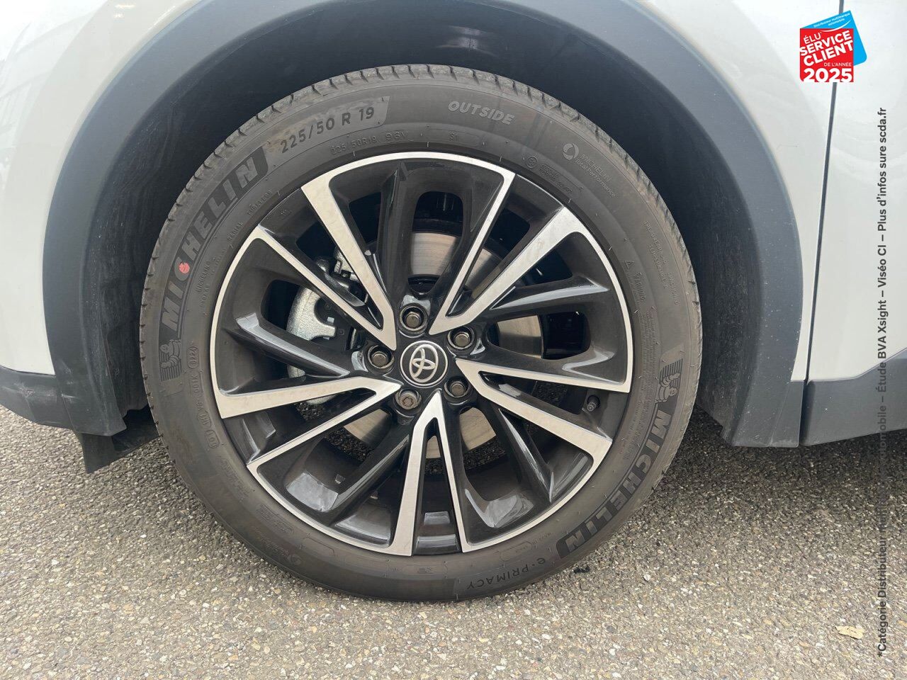Véhicule neuf TOYOTA C-HR 2.0 HYBRIDE RECHARGEABLE 225CH COLLECTION NG23 chez Toyota Forbach