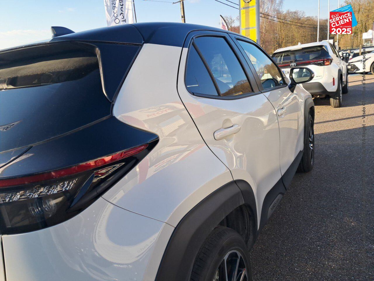 Véhicule d'occasion TOYOTA YARIS CROSS 116H GR SPORT MY22 SIEGES CHAUF CARPLAY chez Toyota Thionville