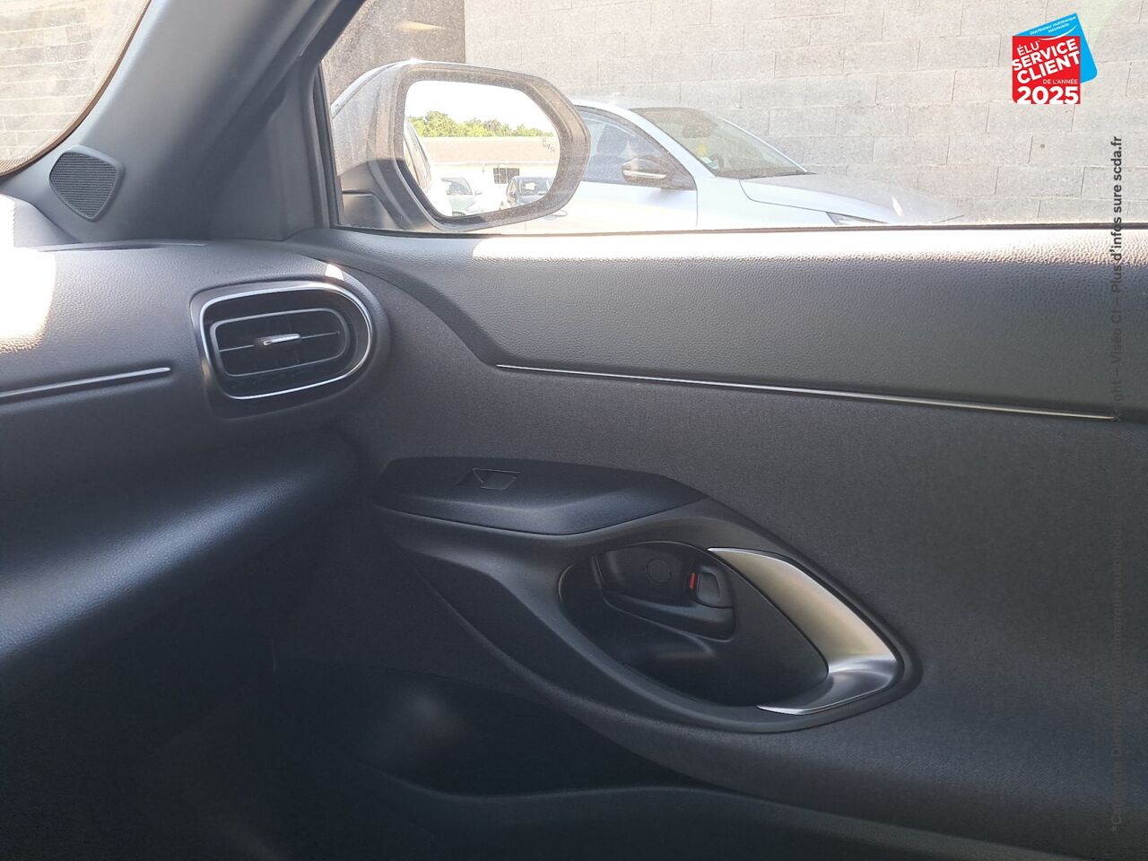 Véhicule d'occasion TOYOTA YARIS CROSS 116H GR SPORT MY22 SIEGES CHAUF CARPLAY chez Toyota Thionville