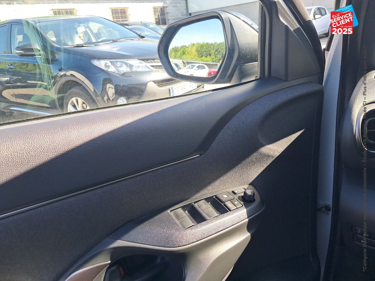 Véhicule d'occasion TOYOTA YARIS CROSS 116H GR SPORT MY22 SIEGES CHAUF CARPLAY chez Toyota Thionville