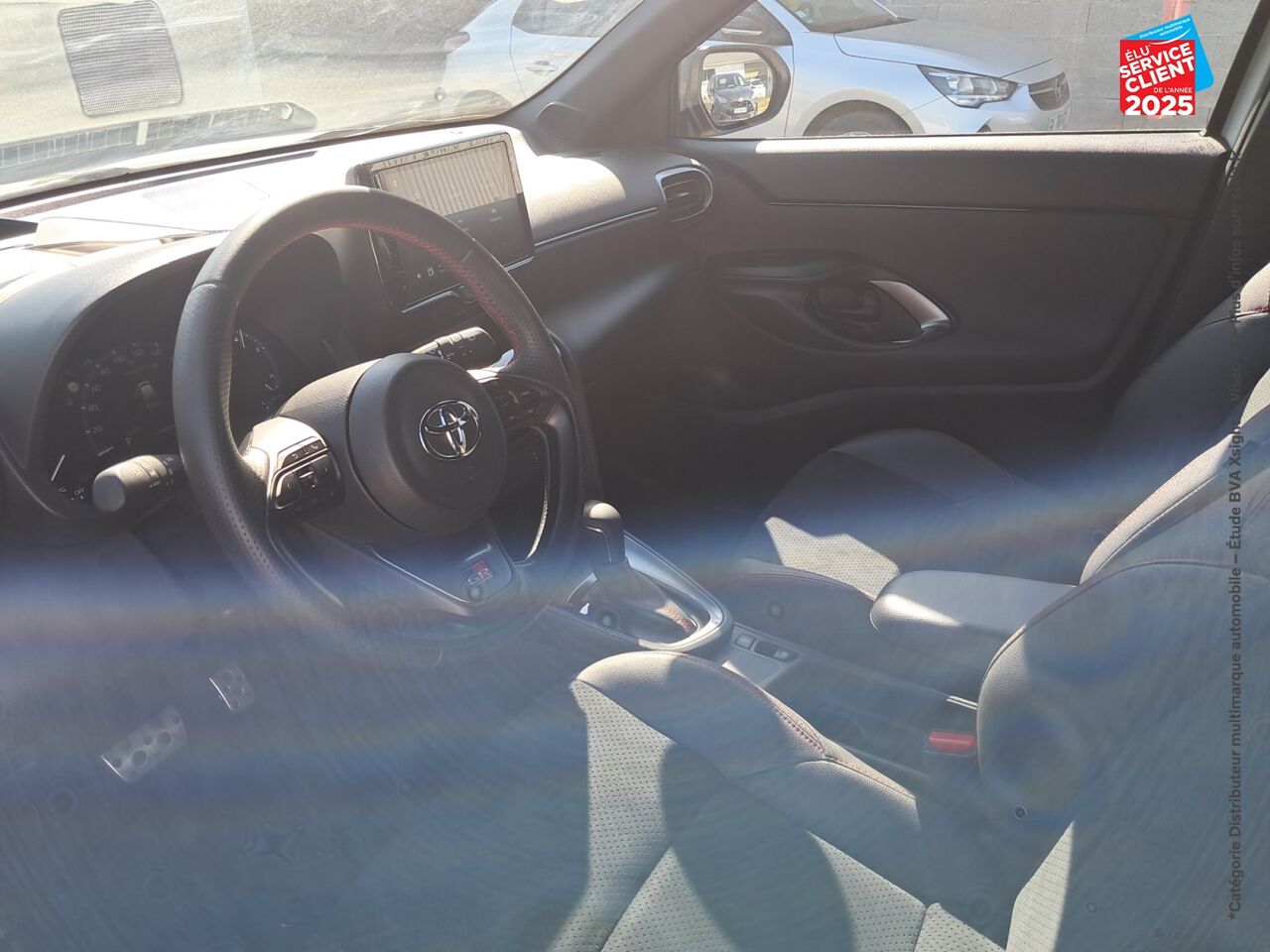 Véhicule d'occasion TOYOTA YARIS CROSS 116H GR SPORT MY22 SIEGES CHAUF CARPLAY chez Toyota Thionville