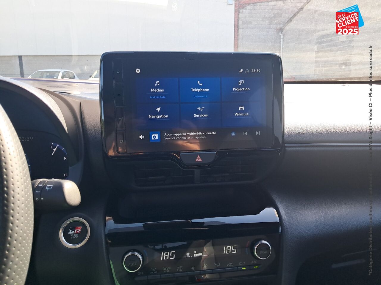 Véhicule d'occasion TOYOTA YARIS CROSS 116H GR SPORT MY22 SIEGES CHAUF CARPLAY chez Toyota Thionville