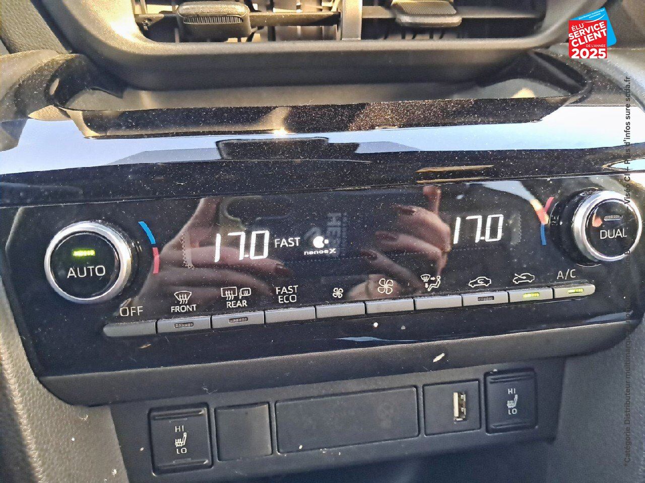 Véhicule d'occasion TOYOTA YARIS CROSS 116H GR SPORT MY22 SIEGES CHAUF CARPLAY chez Toyota Thionville