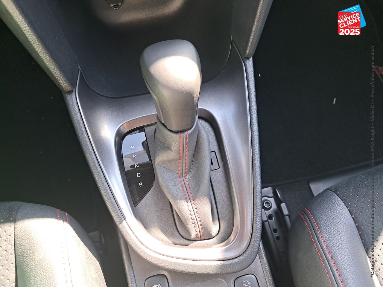 Véhicule d'occasion TOYOTA YARIS CROSS 116H GR SPORT MY22 SIEGES CHAUF CARPLAY chez Toyota Thionville