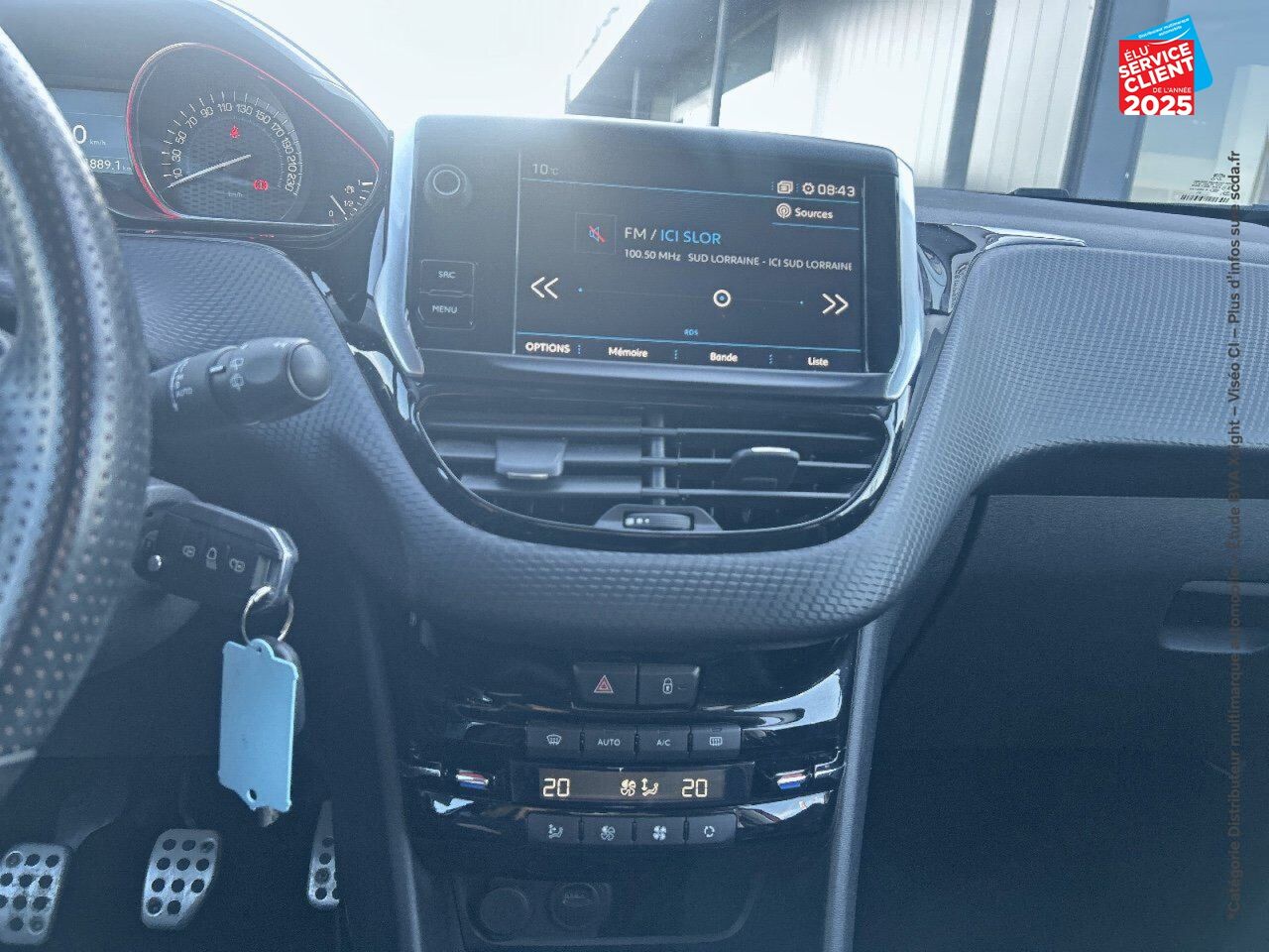 Véhicule d'occasion PEUGEOT 2008 1.2 PURETECH 130CH E6.C GT LINE SS chez Renault Saint-Louis