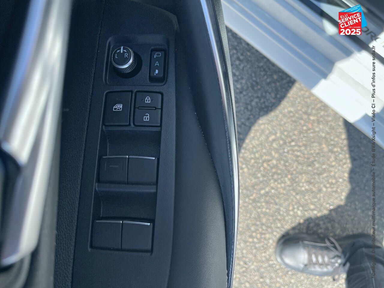 Véhicule d'occasion TOYOTA COROLLA TOURING SPT 1.8 140CH DESIGN MY23 SIEGES CHAUF CAMERA CARPLAY chez Toyota Saint Dizier