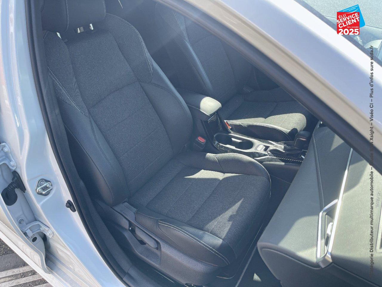 Véhicule d'occasion TOYOTA COROLLA TOURING SPT 1.8 140CH DESIGN MY23 SIEGES CHAUF CAMERA CARPLAY chez Toyota Saint Dizier