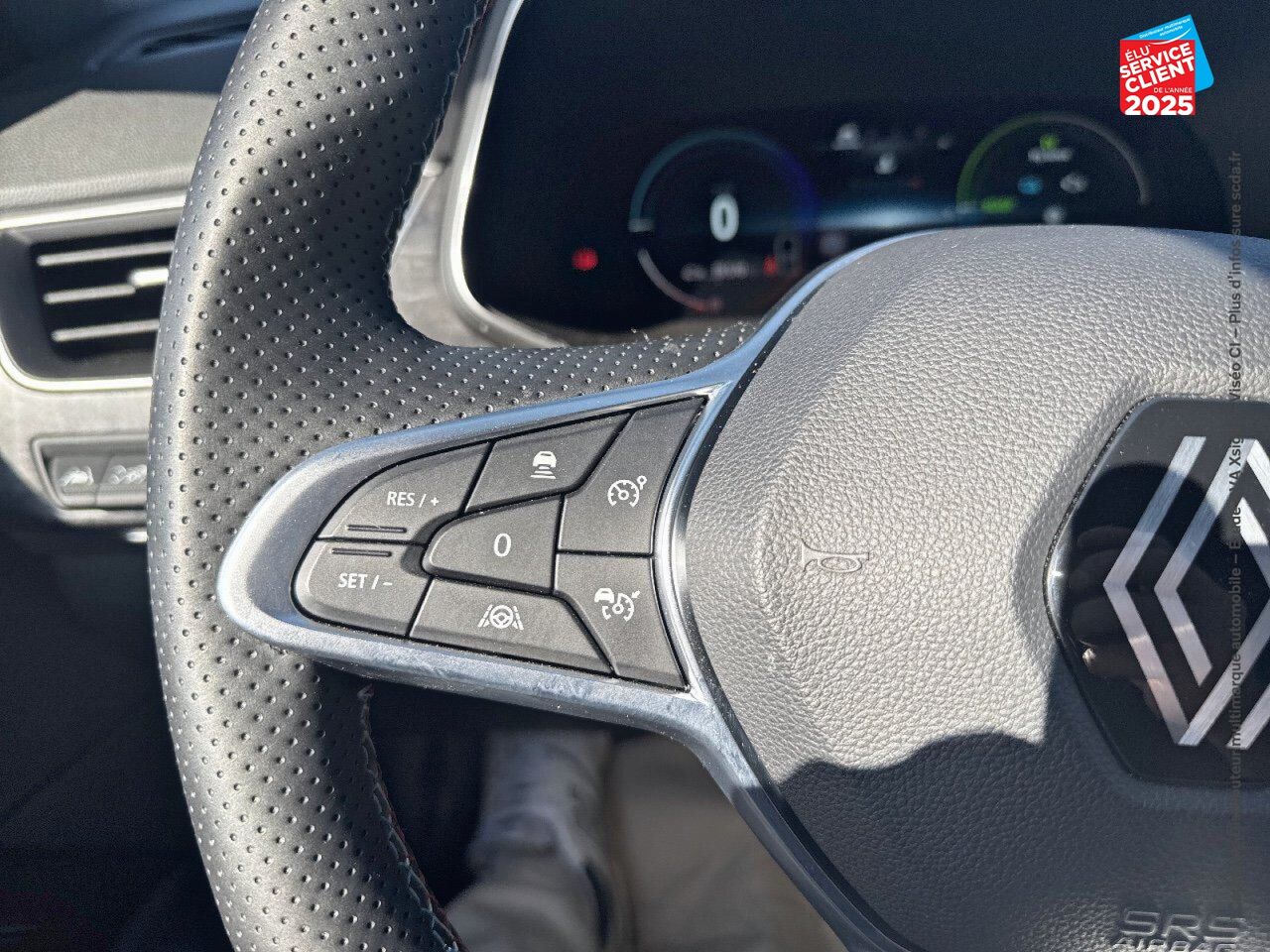 Véhicule d'occasion RENAULT ARKANA 1.6 E-TECH 145CH FULL HYBRID ESPRIT ALPINE -24 TOUVRANT SIEGES CHAUF GPS CAMERA chez Nissan Thionville