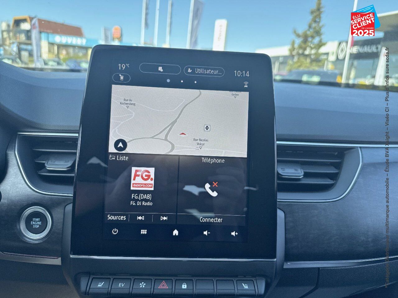 Véhicule d'occasion RENAULT ARKANA 1.6 E-TECH 145CH FULL HYBRID ESPRIT ALPINE -24 TOUVRANT SIEGES CHAUF GPS CAMERA chez Nissan Thionville