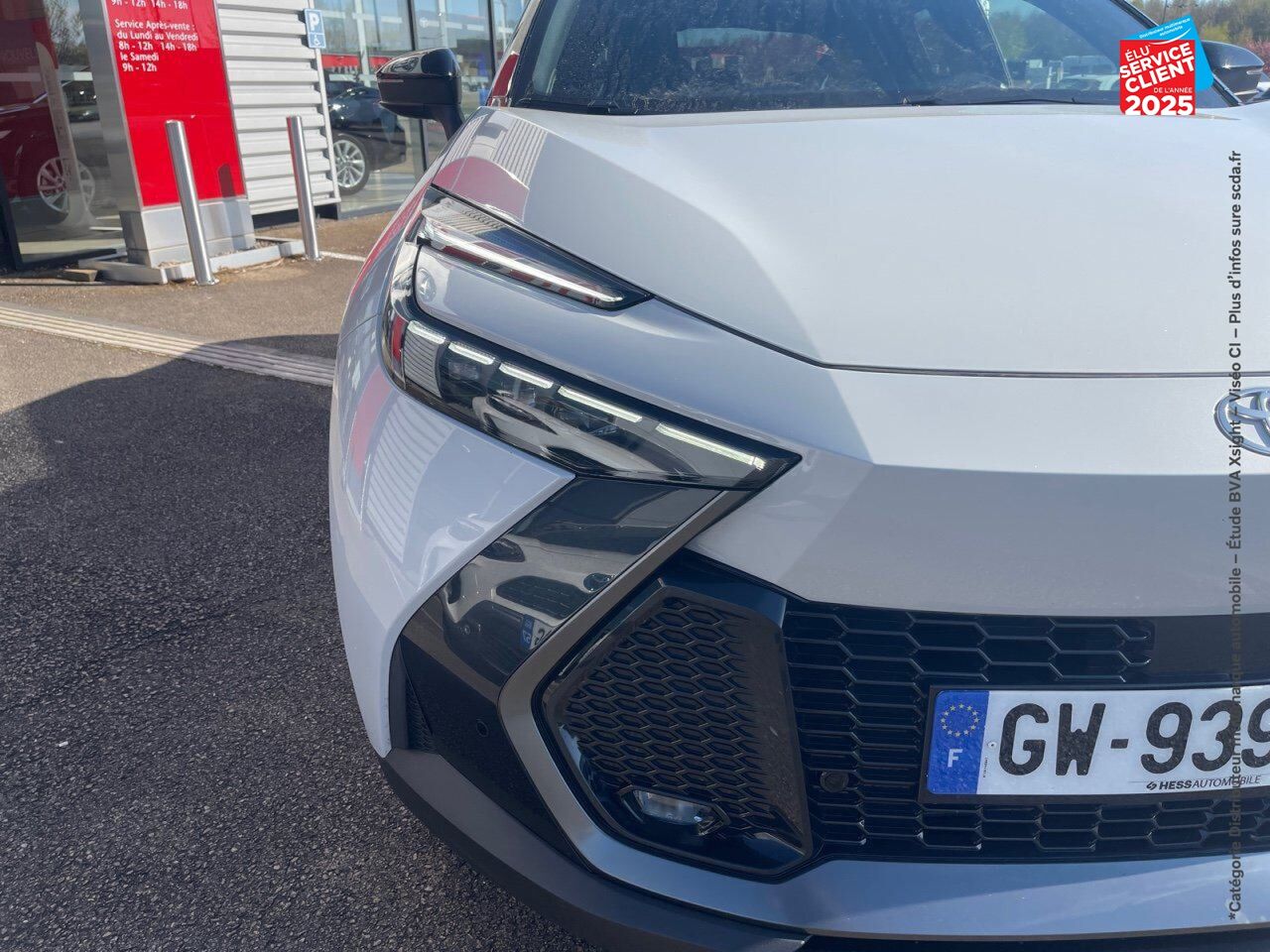 Véhicule d'occasion TOYOTA C-HR 2.0 HYBRIDE RECHARGEABLE 225CH GR SPORT NG23 SIEGES CHAUF VOLANT CHAUF GPS CAMERA chez Toyota Longwy