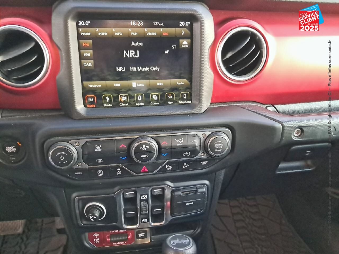 Véhicule d'occasion JEEP WRANGLER UNLIMITED 2.2 MULTIJET 200CH RUBICON ROCK-TRAC BVA8 188G GPS CAMERA ATTELAGE chez Toyota Sarreguemines