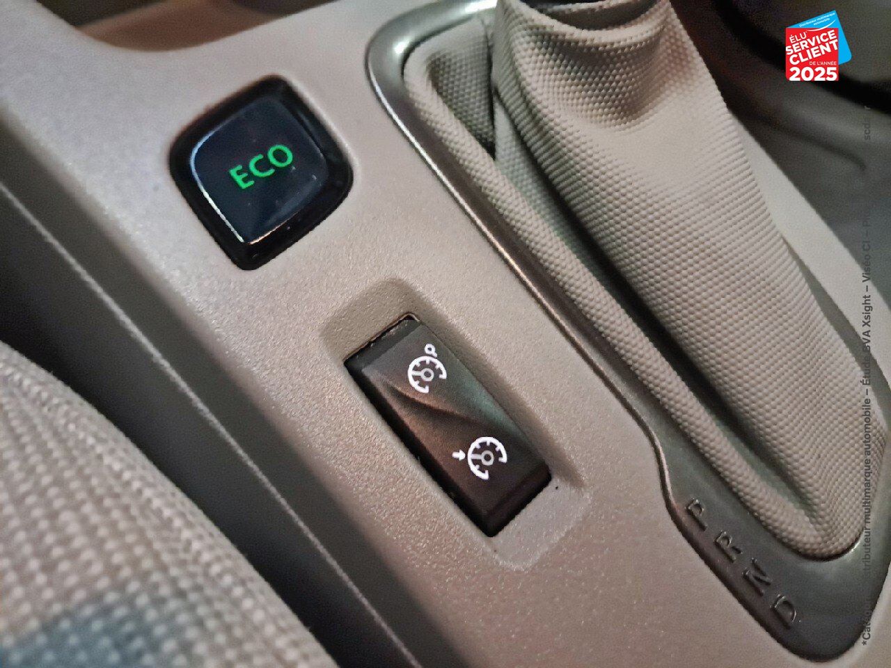 Véhicule d'occasion RENAULT ZOE ZEN CHARGE NORMALE R90 GPS RADAR AR chez Renault Strasbourg