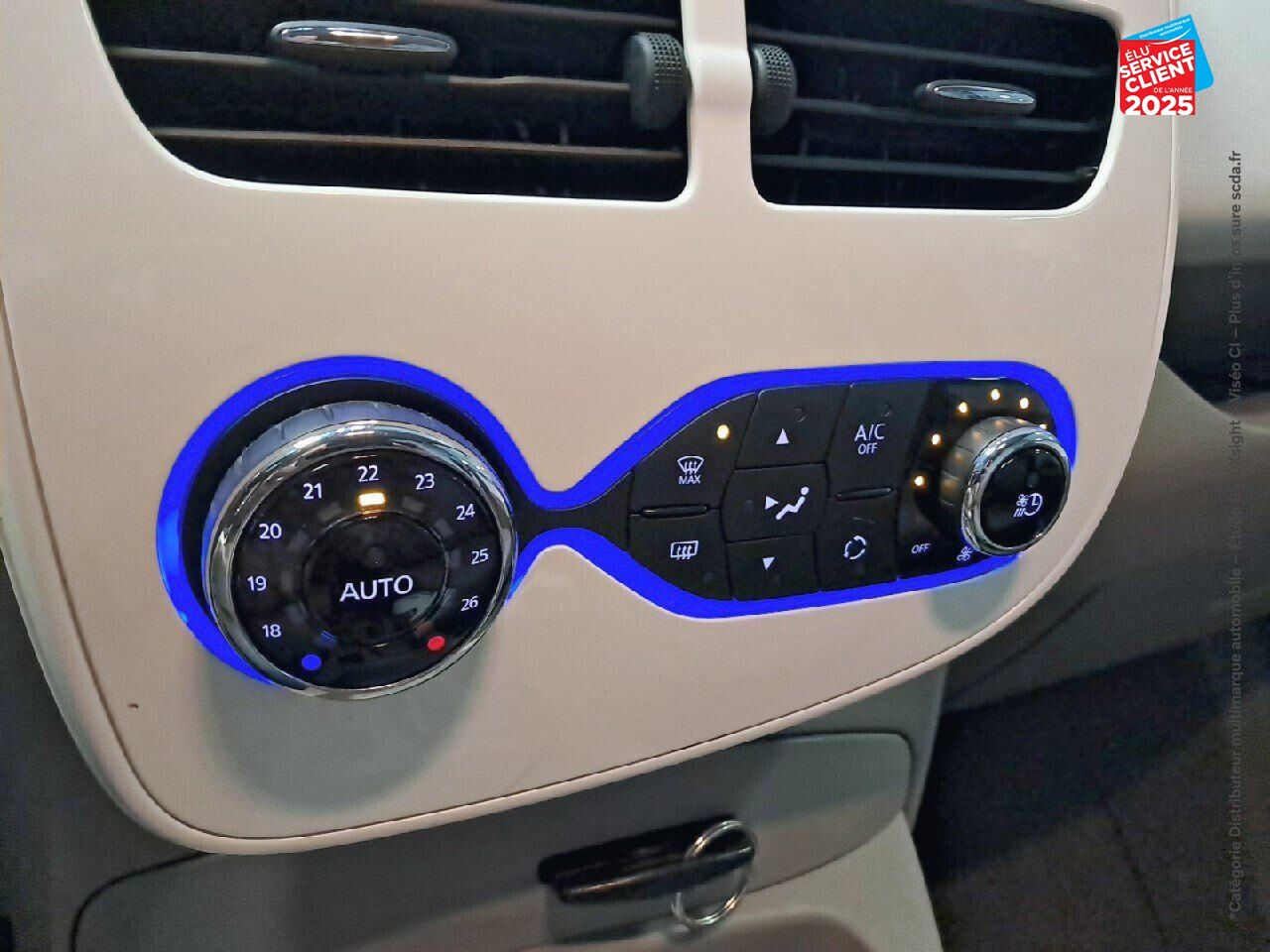 Véhicule d'occasion RENAULT ZOE ZEN CHARGE NORMALE R90 GPS RADAR AR chez Renault Strasbourg