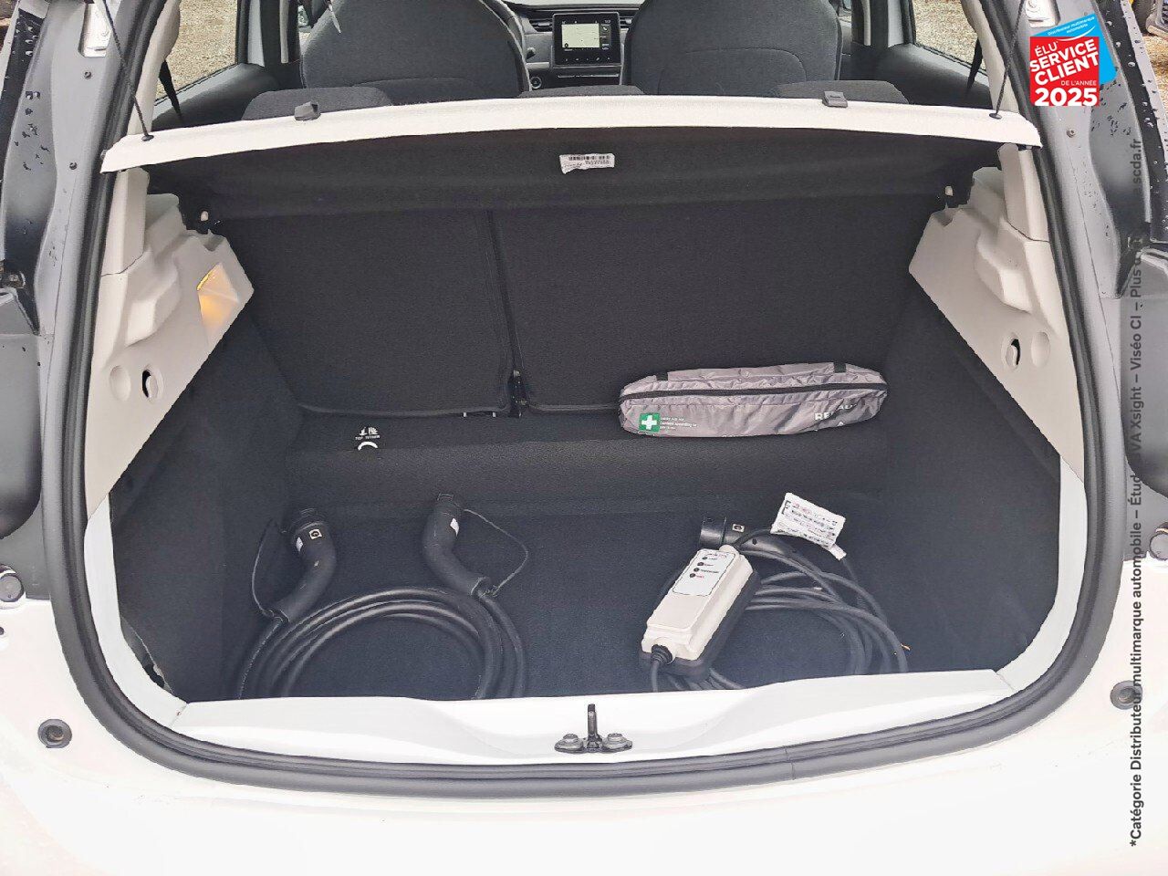 Véhicule d'occasion RENAULT ZOE E-TECH EVOLUTION CHARGE NORMALE R110 ACHAT INTEGRAL - MY22 GPS RADAR AR chez Opel Charleville