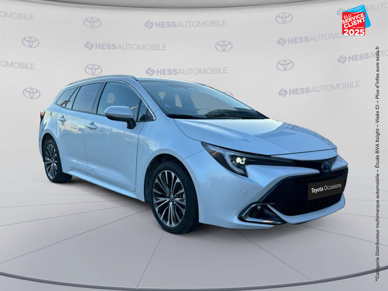 Véhicule d'occasion TOYOTA COROLLA TOURING SPT 1.8 140CH DESIGN MY24 SIEGES CHAUF CAMERA CARPLAY chez Toyota Longwy