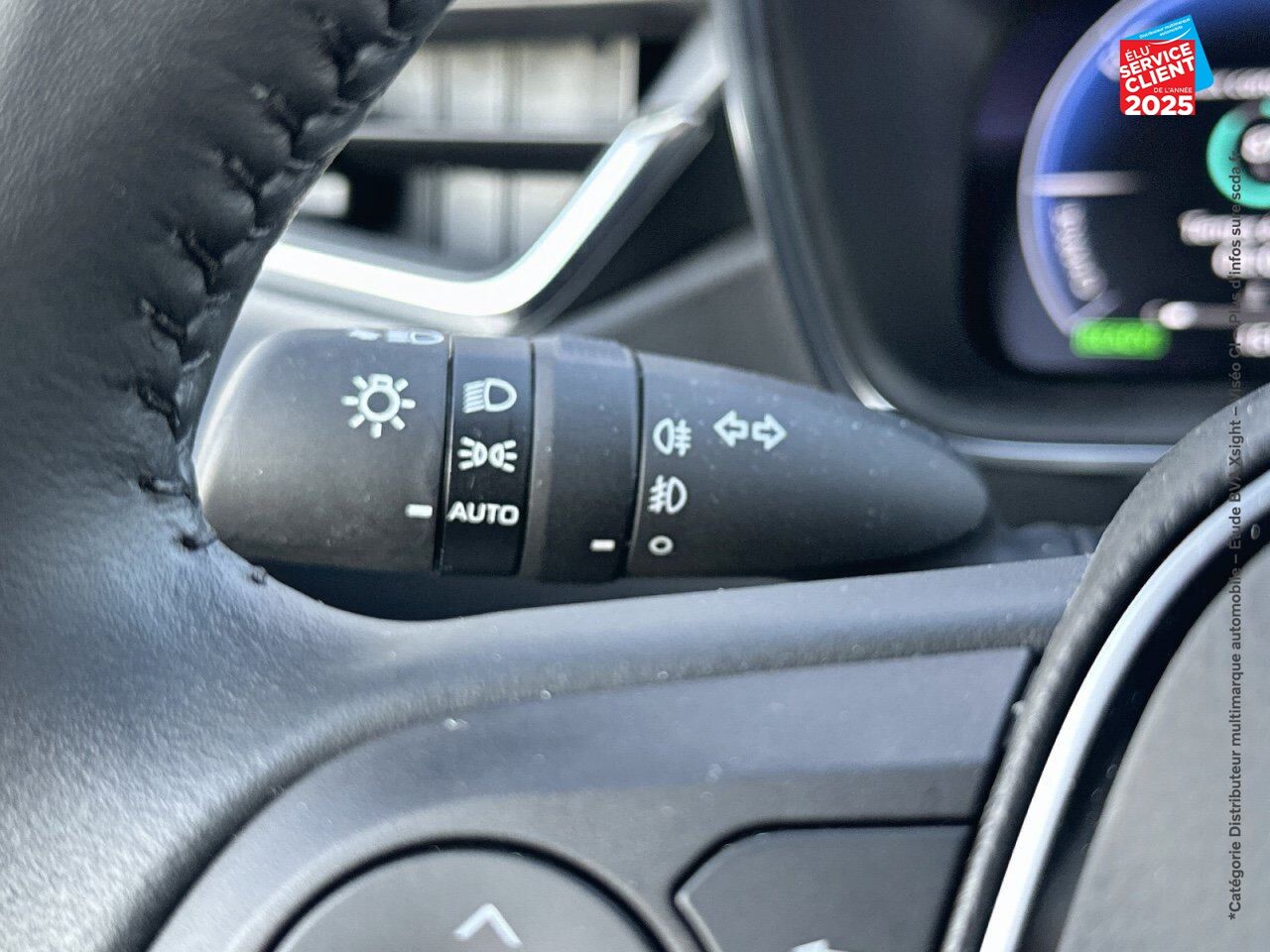 Véhicule d'occasion TOYOTA COROLLA TOURING SPT 1.8 140CH DESIGN MY24 SIEGES CHAUF CAMERA CARPLAY chez Toyota Longwy