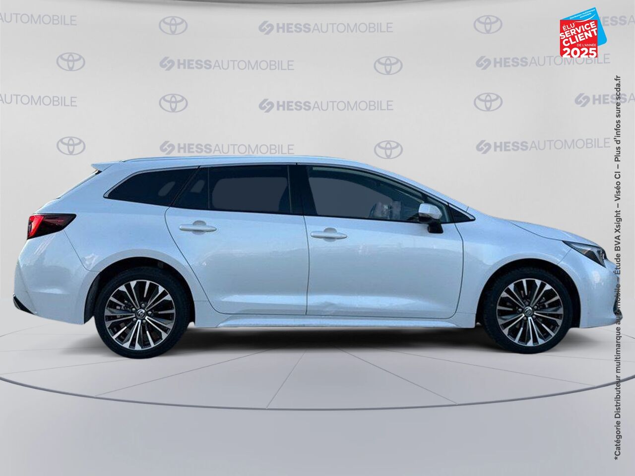 Véhicule d'occasion TOYOTA COROLLA TOURING SPT 1.8 140CH DESIGN MY24 SIEGES CHAUF CAMERA CARPLAY chez Toyota Longwy