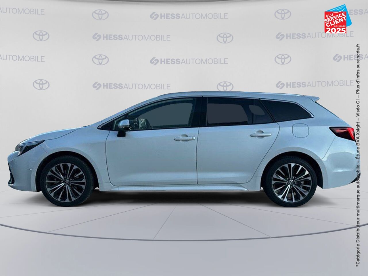 Véhicule d'occasion TOYOTA COROLLA TOURING SPT 1.8 140CH DESIGN MY24 SIEGES CHAUF CAMERA CARPLAY chez Toyota Longwy