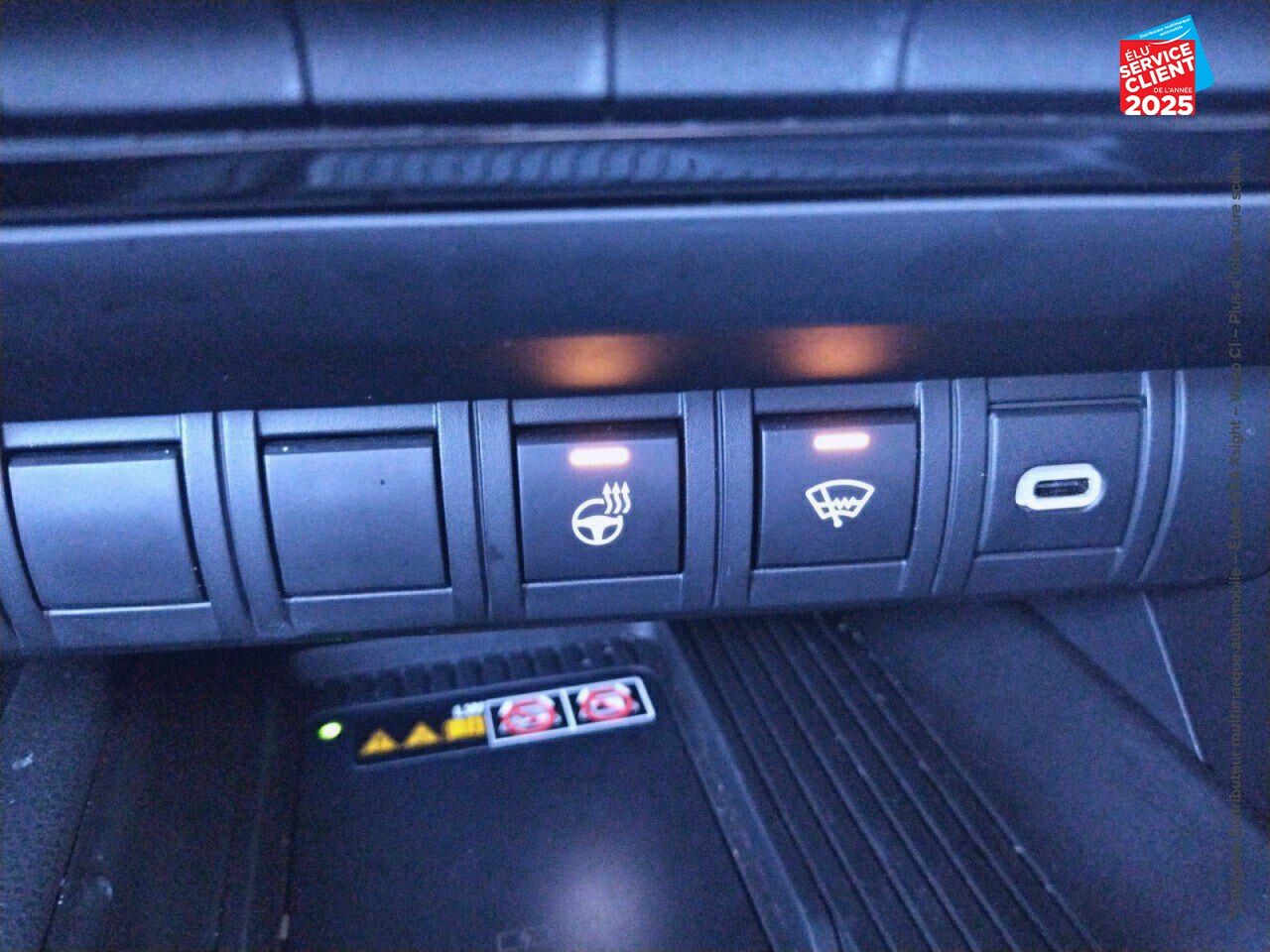 Véhicule d'occasion TOYOTA C-HR 2.0 200CH GR SPORT MY25 SIEGES CHAUF GPS CAMERA CARPLAY chez Toyota Thionville