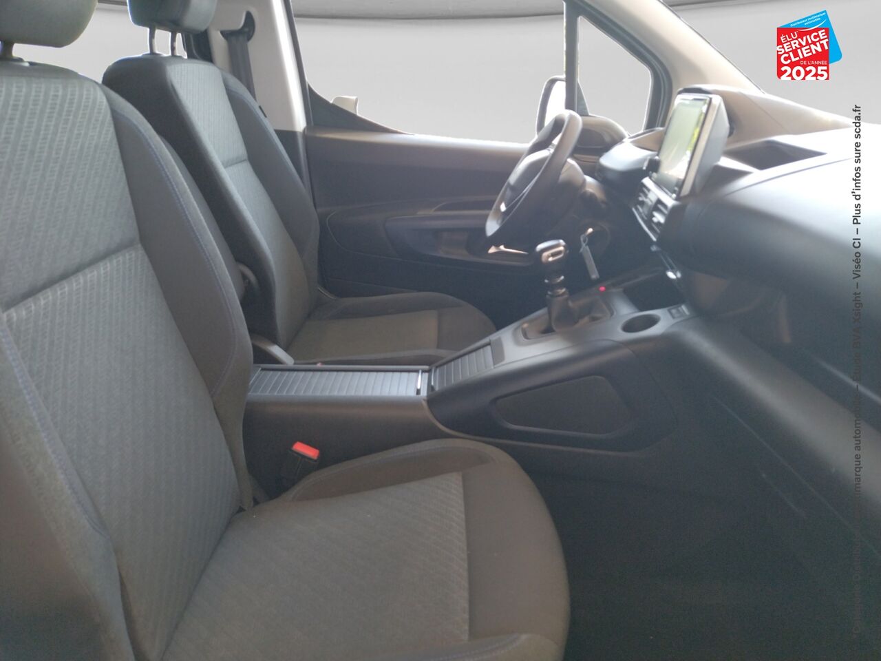 Véhicule d'occasion PEUGEOT RIFTER BLUEHDI 130CH S/S STANDARD ALLURE GPS CARPLAY chez Opel Saint-Dizier