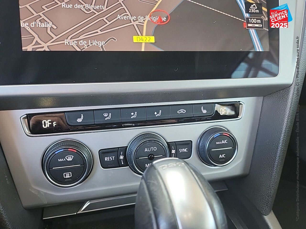 Véhicule d'occasion VOLKSWAGEN PASSAT SW 1.6 TDI 120CH BUSINESS DSG7 SIEGES CHAUF GPS CAMERA chez Peugeot Hirson
