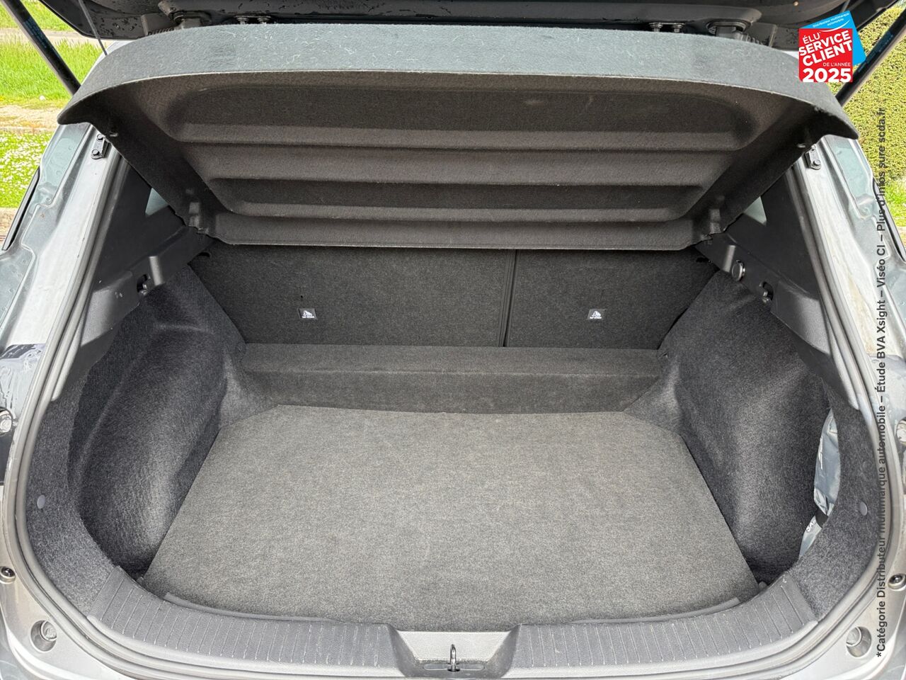 Véhicule d'occasion NISSAN QASHQAI 1.3 MILD HYBRID 140CH BUSINESS EDITION CAMERA chez Toyota Thionville