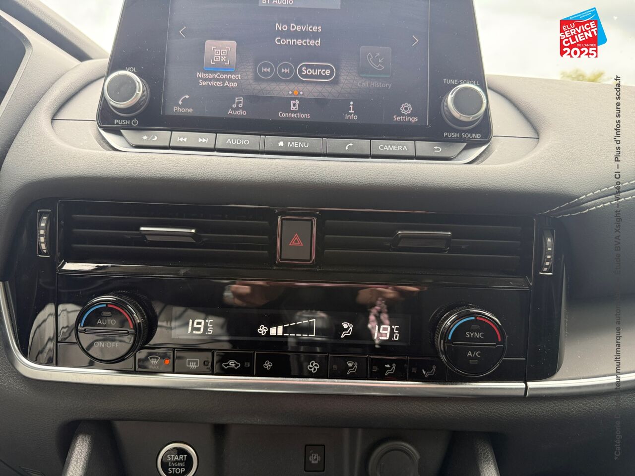 Véhicule d'occasion NISSAN QASHQAI 1.3 MILD HYBRID 140CH BUSINESS EDITION CAMERA chez Toyota Verdun