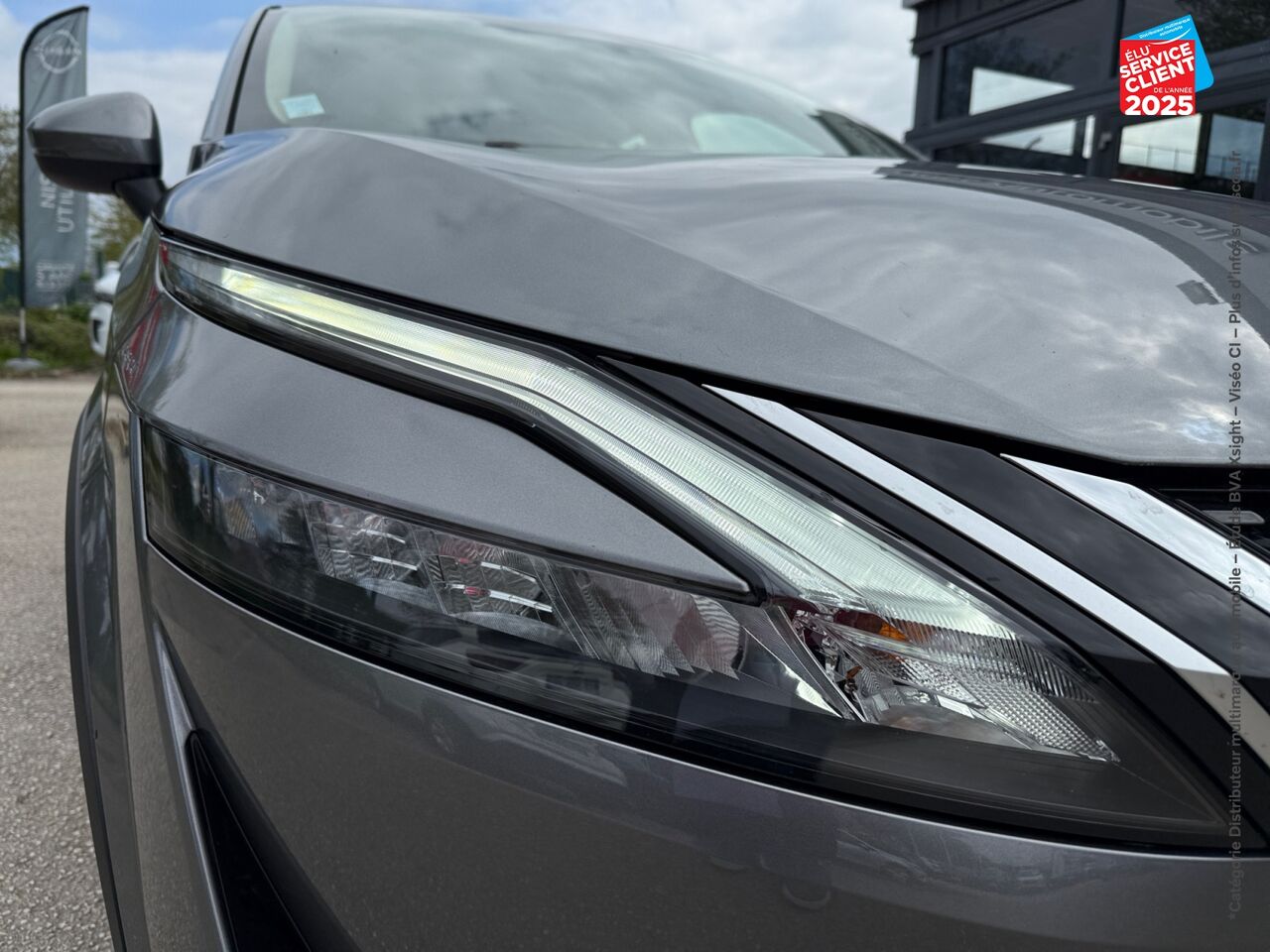 Véhicule d'occasion NISSAN QASHQAI 1.3 MILD HYBRID 140CH BUSINESS EDITION CAMERA chez Toyota Bar le Duc