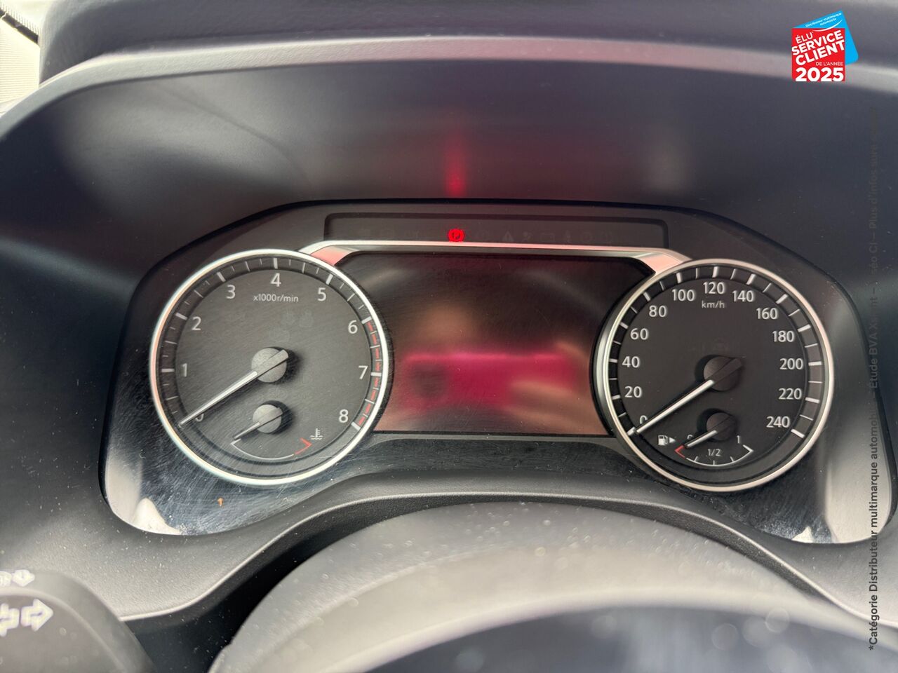 Véhicule d'occasion NISSAN QASHQAI 1.3 MILD HYBRID 140CH BUSINESS EDITION CAMERA chez Toyota Bar le Duc