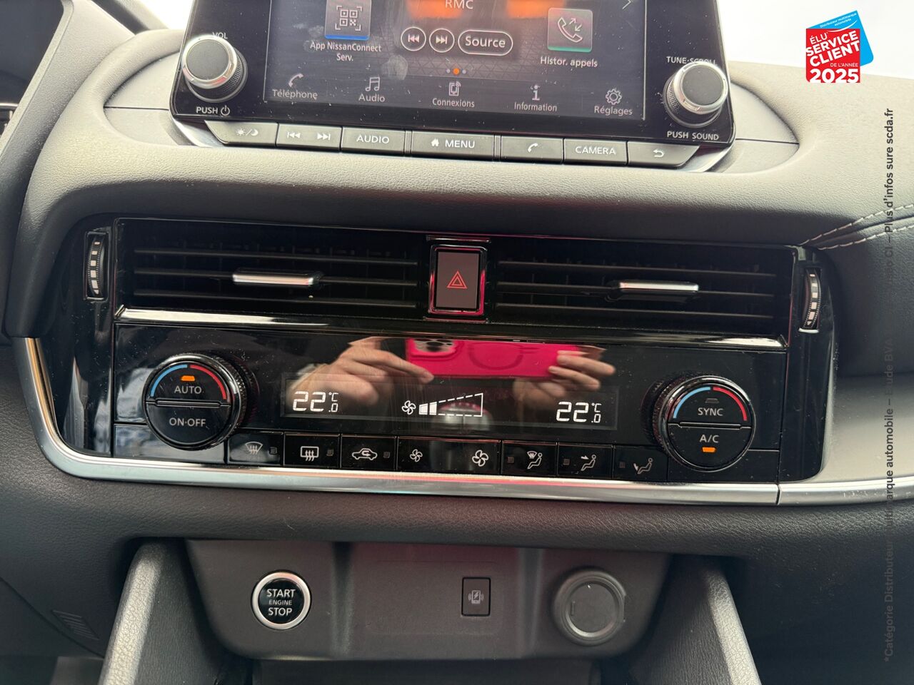 Véhicule d'occasion NISSAN QASHQAI 1.3 MILD HYBRID 140CH BUSINESS EDITION CAMERA chez Toyota Bar le Duc